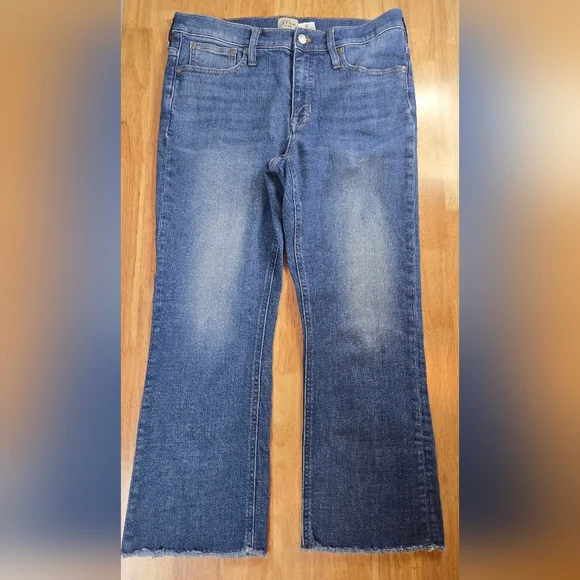 J. Crew 9" Billie Demi Boot Cropped Women's Jeans Size 30 - Picture 8 of 8